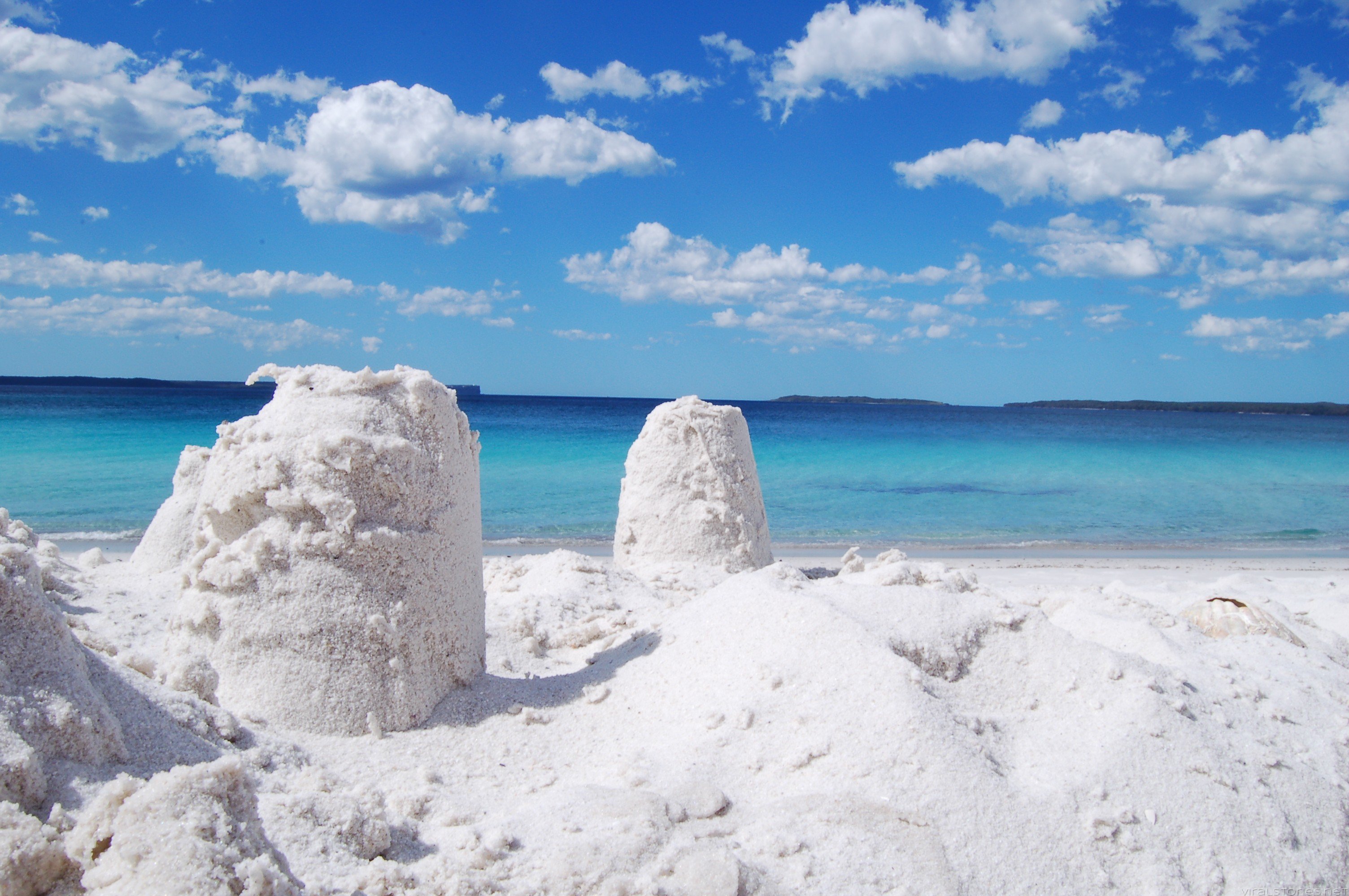 Где белый песок песня. Пляж Хайамс Австралия. Пляж Hyams Beach в бухте Джарвис, Австралия,. Хаймс Бич. Пляж Хаймс.