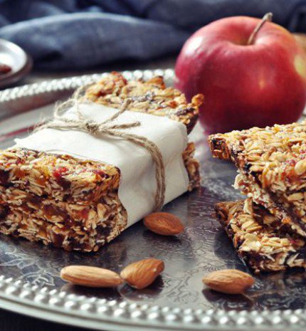 Anyu süt: müzliszelet házilag