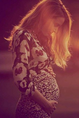 Blake Lively, a legstílusosabb kismama