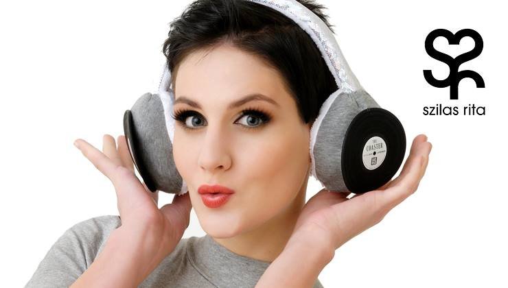 Hegyezzétek a fületeket