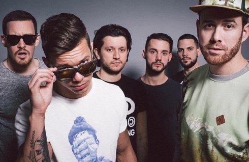 Buli a javából! Így debütált a Wellhello!