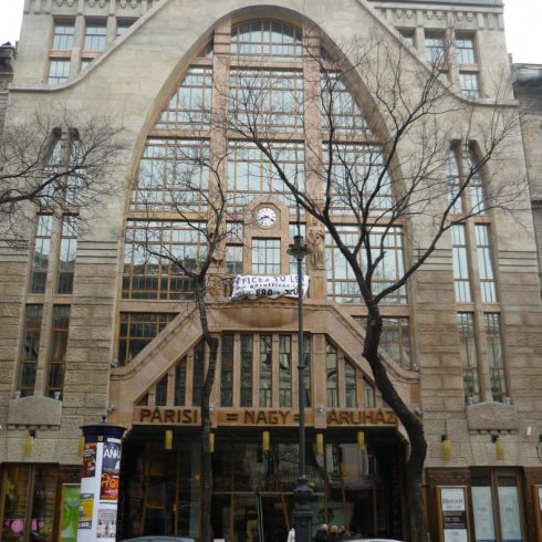 100 éves a Párisi Nagy Áruház