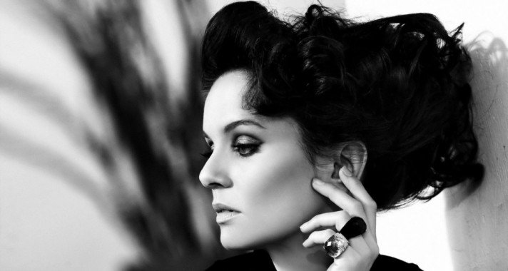 Nem akarok jótékonykodni!