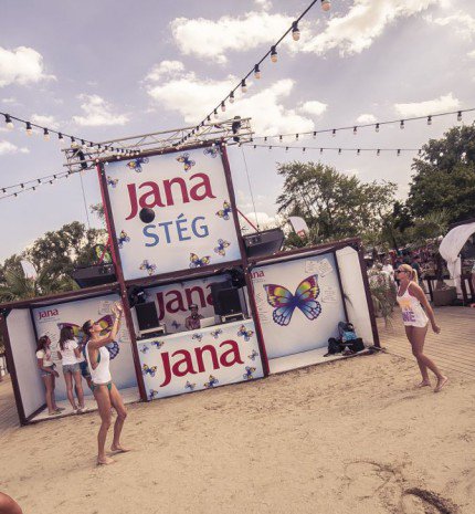 Soundra jöttek a röpis lányok