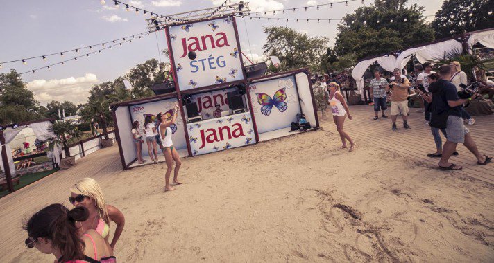 Soundra jöttek a röpis lányok