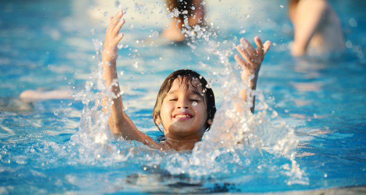 Mi okozza az úszófület?