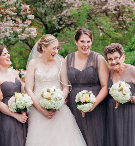 A 89 éves koszorúslány!