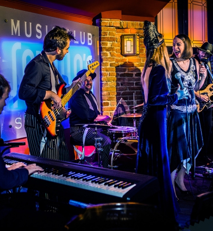 Beindult a Fat Mo’s!