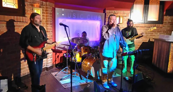 Eső? Ugyan már! Inkább a blues meg a funky!