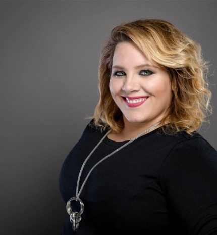 Dalpremier! Hallgasd meg Tóth Vera vadiúj szerzeményét!