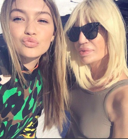 8 divattervező, akiket megéri követni Instagramon