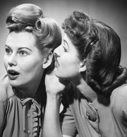 Miért szeretnek pletykálni a nők?