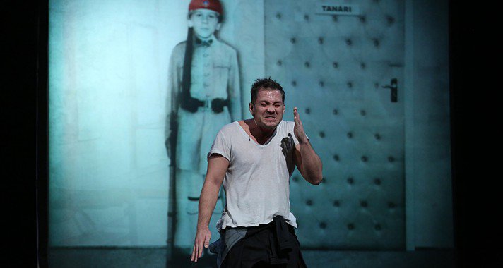 Hujber negyvenen van