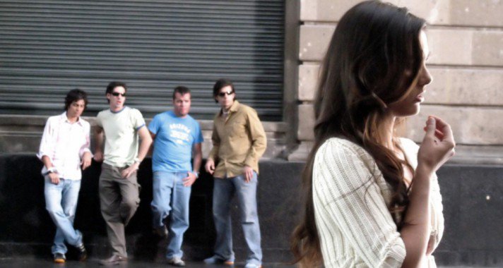 Utcai zaklatás - amivel minden nőnek számolnia kell?