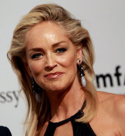 Isten éltessen Sharon Stone!