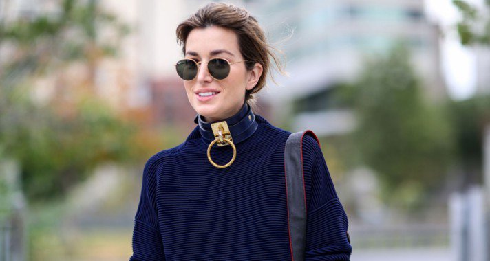 Így viseld a most újra trendi nyakláncot, a chokert!