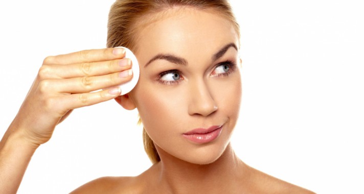 Ezek lehetnek az okai, ha zsíros az arcbőröd