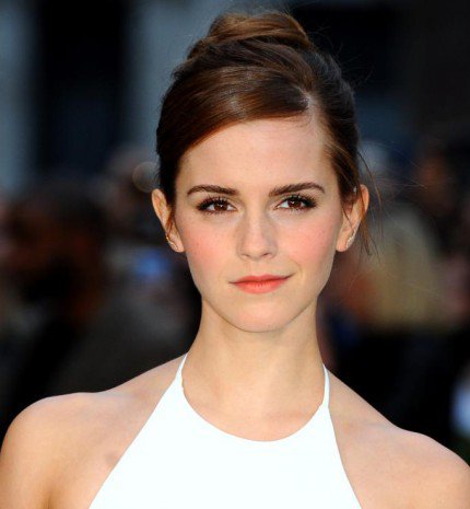 Belle szerepében Emma Watson - Itt az új A Szépség és a szörnyeteg film trailere