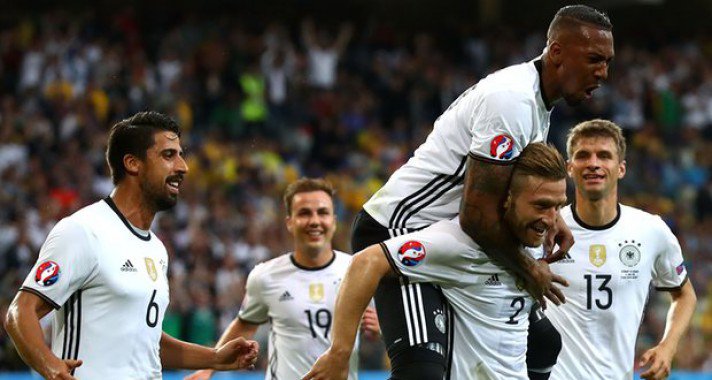 Németország hozta a kötelezőt