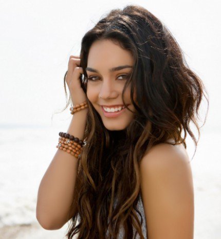 DIY: Így készíts hullámos, tengerparti frizurát otthon