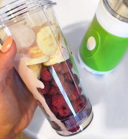 Nagyon málnás smoothie recept Lilitől