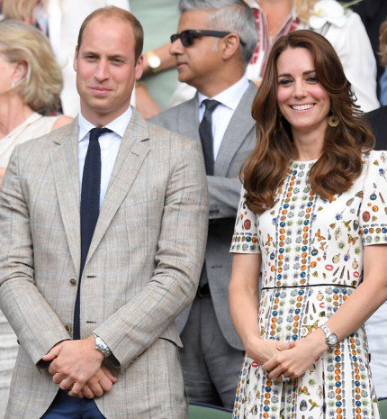 Így öltözz fel, ha legközelebb meghívnak a Wimbledonra. Nézőnek.