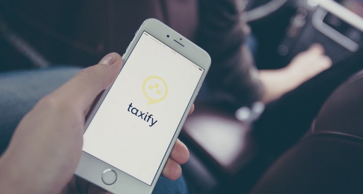 Nemzetközi taxisvállalat áll az UBER helyére Pesten