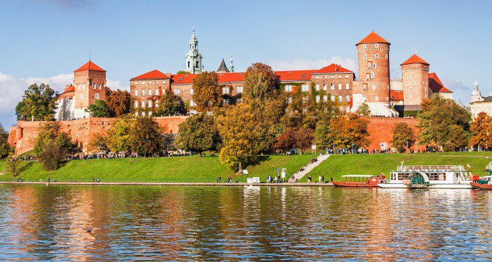 A Lux Express naponta három járatot indít Krakkóba