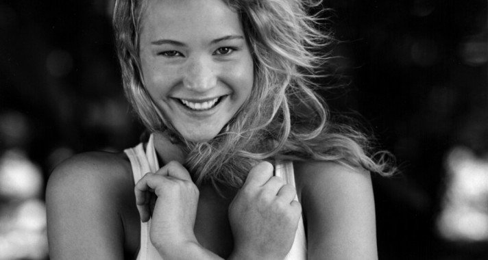 A való életben idióta és szabad vagyok - Jennifer Lawrence 26 éves